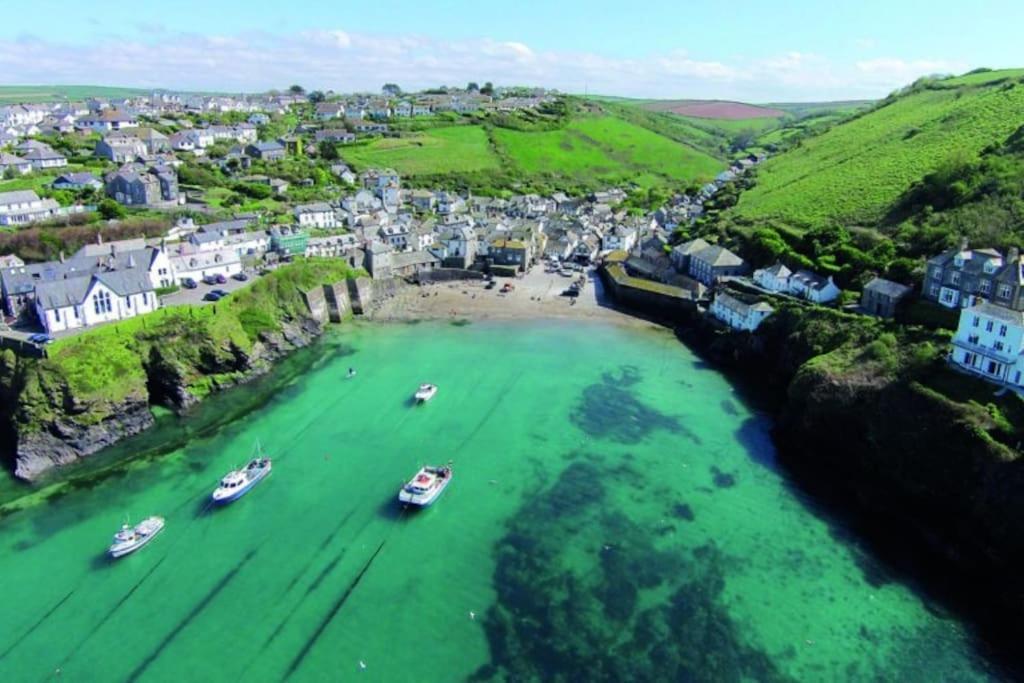 An Entire Fabulous Holiday Home - It'S All Yours! St Columb Major Buitenkant foto
